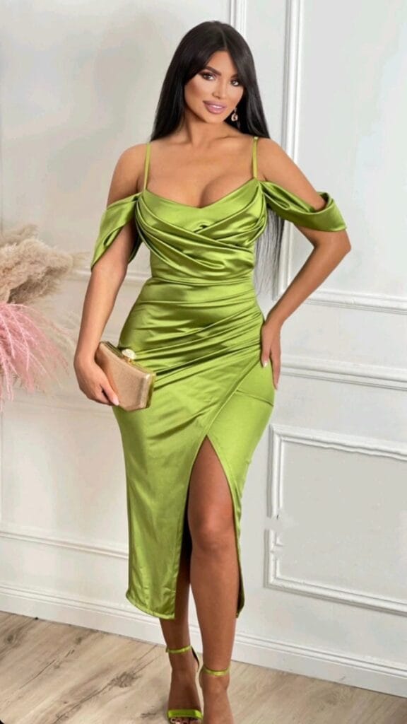elegantna zelena obleka iz satena midi dolžine